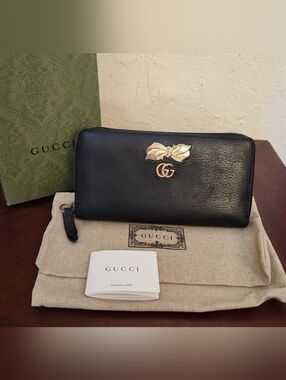 Gucci Maront Bow Black Leather Zipper Around Wallet